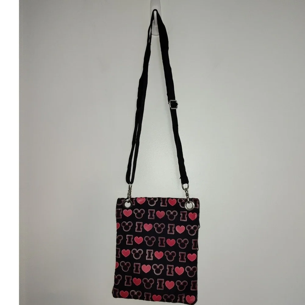 Disney Mickey Mouse Crossbody Passport Bag Triple‎ Zip Black Pink Heart Travel